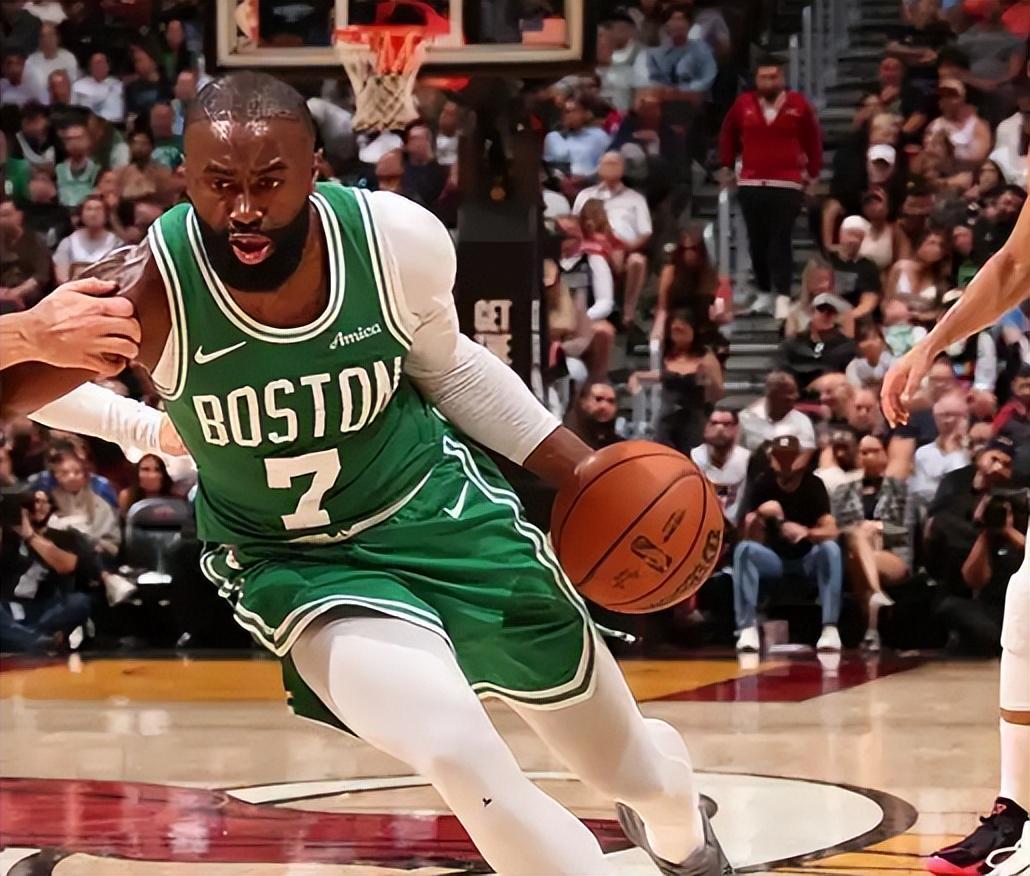 开云app-NBA常规赛明天4月10日焦点战！湖人避免四连败，火箭冲击8连胜